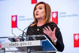 Valorizace důchodů o 600 Kč je ve hře. Schillerová: Nebylo by poctivé vytvářet očekávání